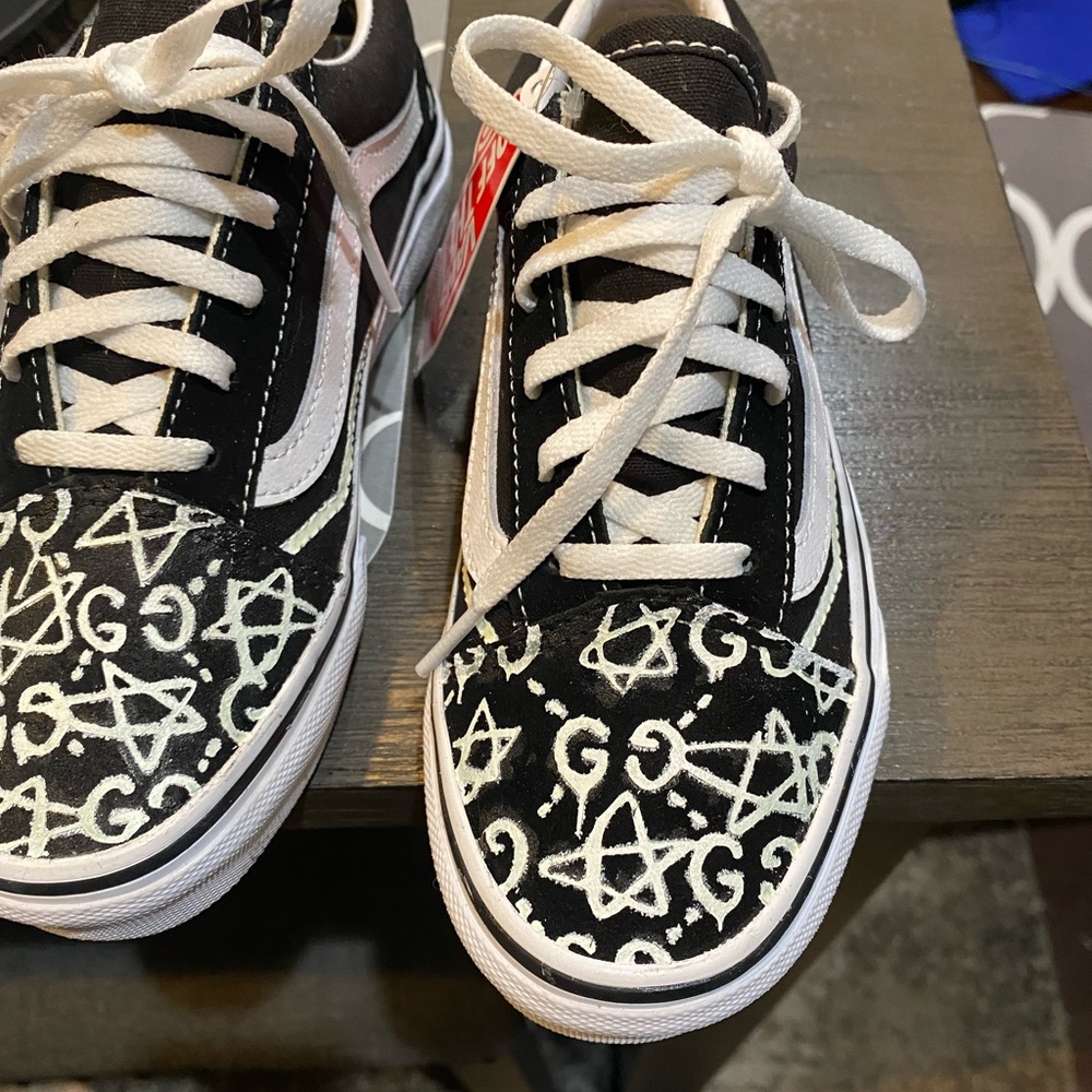 Customs shoes - Picture 2 of 3